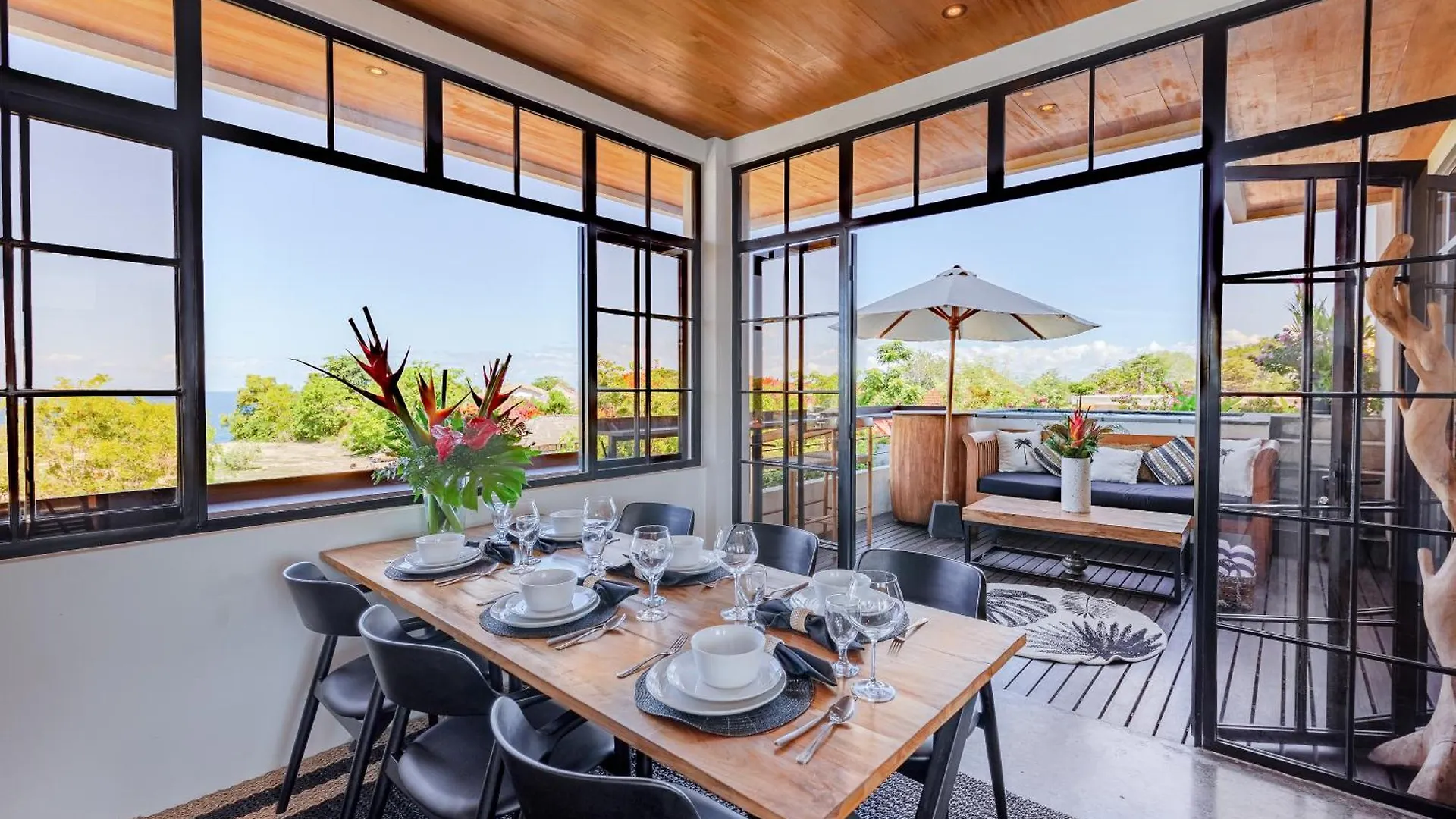The Swan Bingin - 360 Ocean & Uluwatu Hills View In Bingin Beach Indonesia